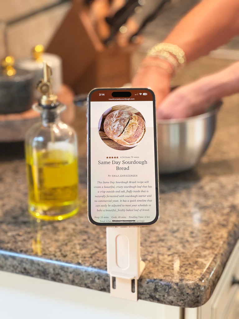 Hold It Right There swivels 360 degrees, allowing you to position your phone any way you want